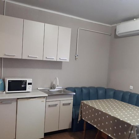 Hotel Gostynnyi Dvir Sharhorod エクステリア 写真