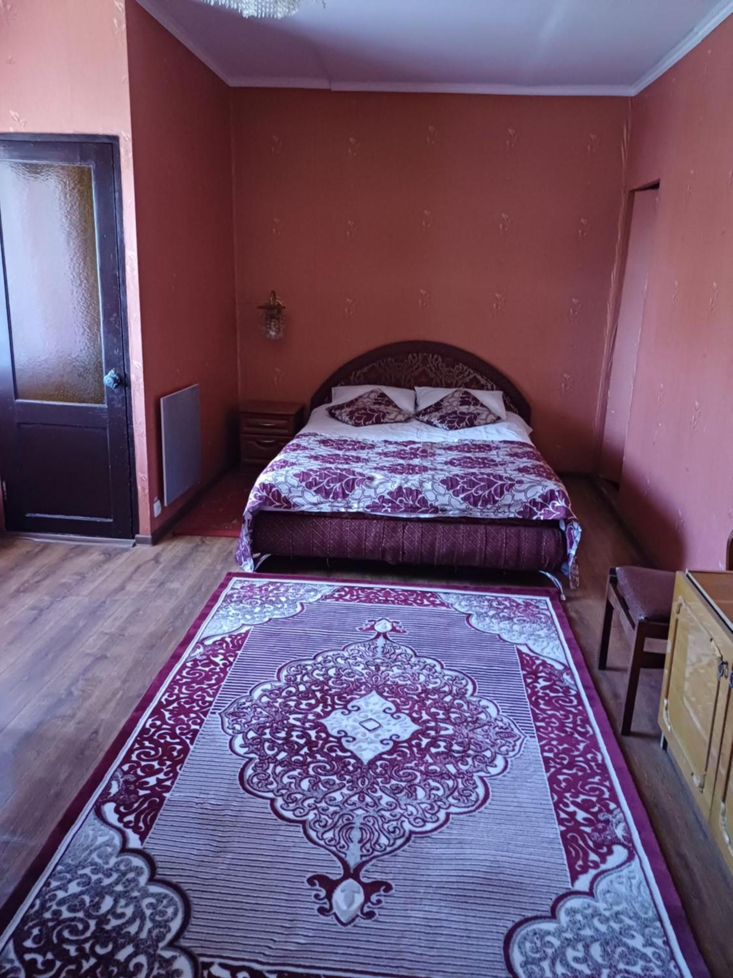 Hotel Gostynnyi Dvir Sharhorod エクステリア 写真